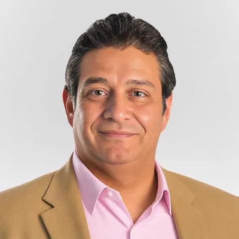 Luis Sáenz, mining finance and metals trading executive and advisor to Geomorphic AI